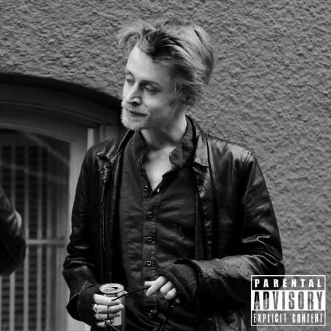 Crackhead Freestyle (feat. Red Trix)