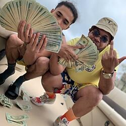 Loadz (feat. Hollywood Phew)