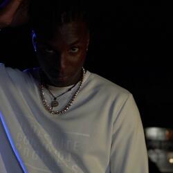 911 (feat. KingAce)