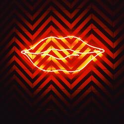 Ooh La La (feat. Constantine)