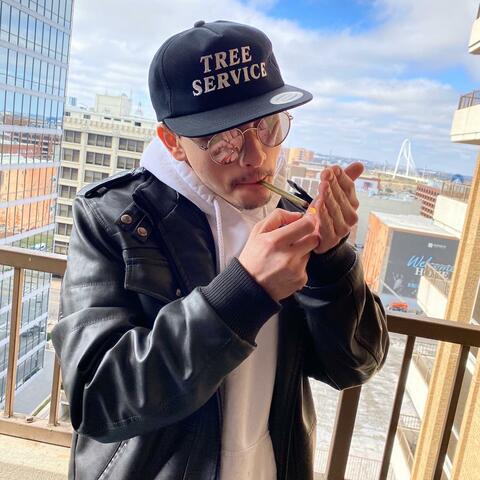 Me&MyBlunt (feat. Yung $ketch)