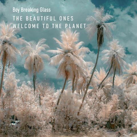 The Singles 1: The Beautiful Ones / Welcome To The Planet