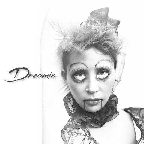 Dreamin' (feat. Vreny Van Elslande)