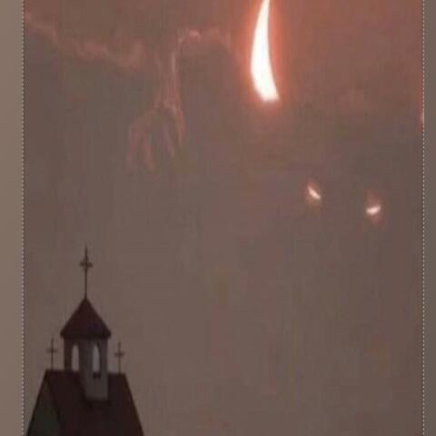 lucky me i see ghosts