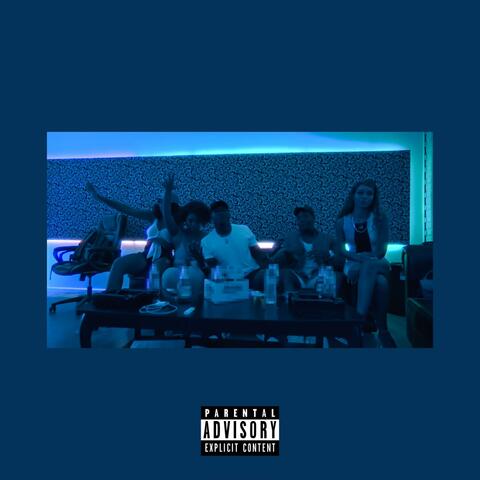 Studio (feat. Mally mal)