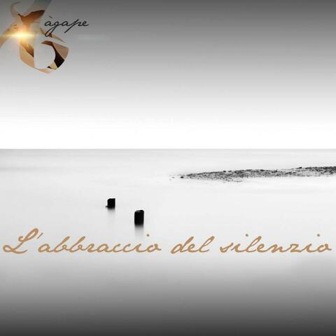 L'abbraccio del silenzio