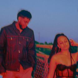 Por Ti Muevo Kilos (feat. Soledad)