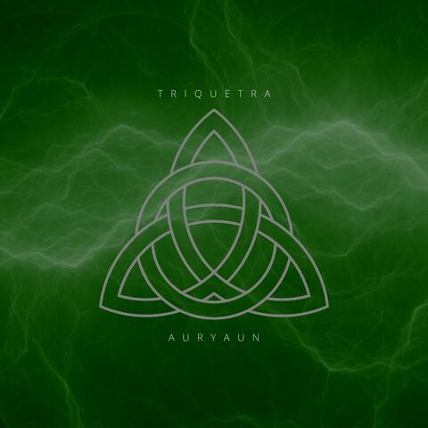 T R I Q U E T R A