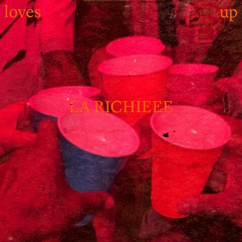 Loves Up