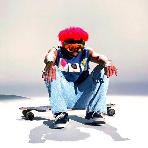 OLLIE OFF A MXLLY