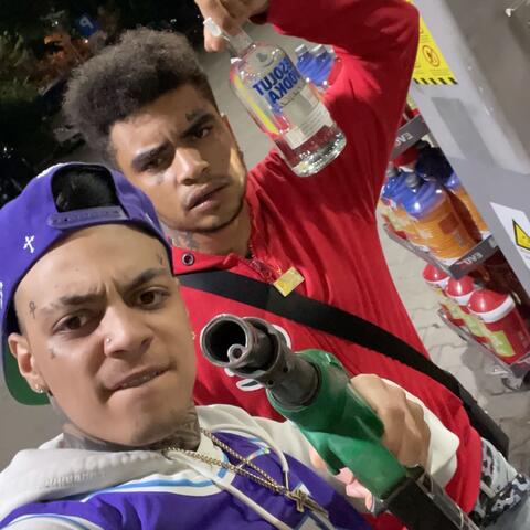 Evil Twins (feat. AlbertNbn)