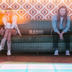 RADIO (feat. Muzzy Fossa)