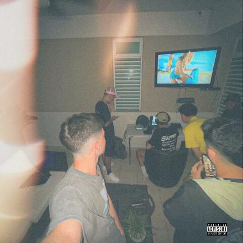 FINOS (feat. LOS JINETES)