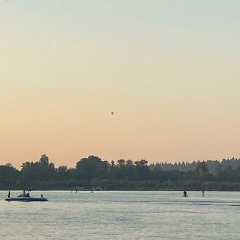 Distant Balloon