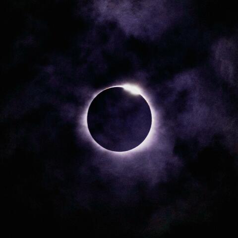Eclipse (feat. Willow Grey)
