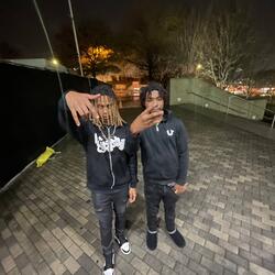 Dead Friends (feat. SluttyXhris)