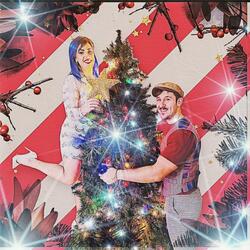 Leave Your Lights On For Christmas (feat. Sarah Russo)