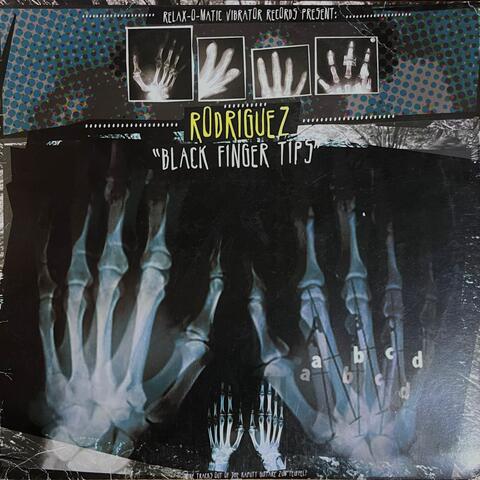 black finger tips