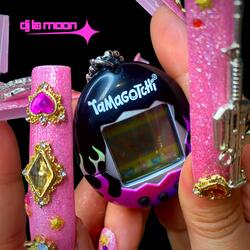 TAMAGOTCHI