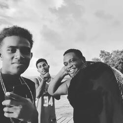 HALA HALA (feat. DJ KWEX)