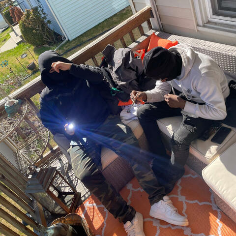Criminals (feat. MDG Bando)
