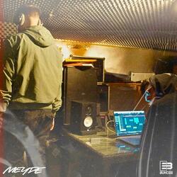 Sommet (feat. RWANITO & SOY APC)