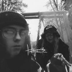 HOUPAČKY (feat. Latrozwarex)