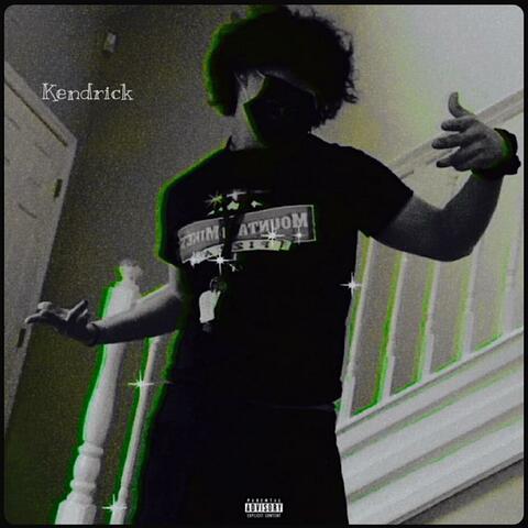 PARANOID (feat. Glocc19 & 4id4n)