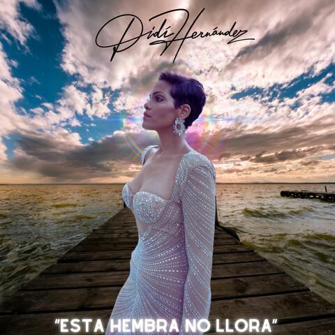 Esta hembra no llora (LIVE)
