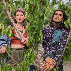 Walk With Me (feat. Mikenna Hope)