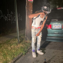 Gzzly Party (feat. Don Glizze)