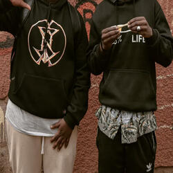 Bingwa Mahn (feat. Cresh)