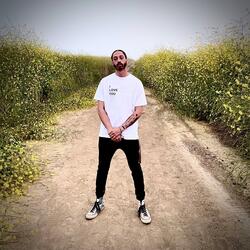 TOUCHDOWN (feat. PYNES & NICK MOSES)