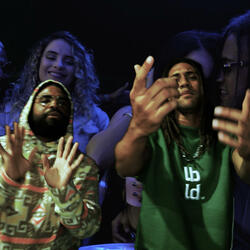 Desacataca (feat. R21 Rolow López)