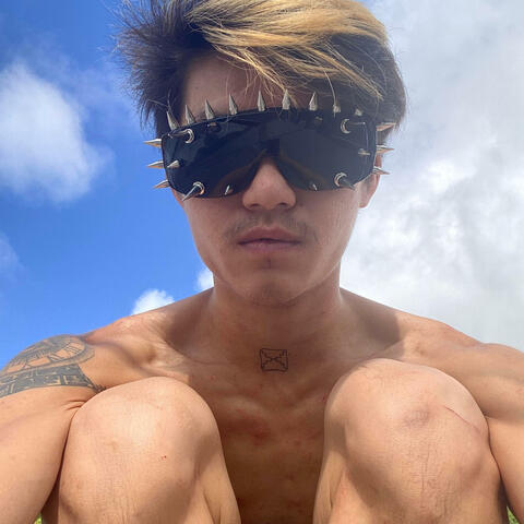 Weed need a doctor (feat. DJ White Shadow)