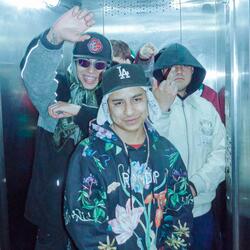 Joga Bonito (feat. Raven2046)