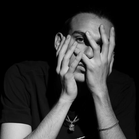 Pessimo Gusto (feat. Ex∧)