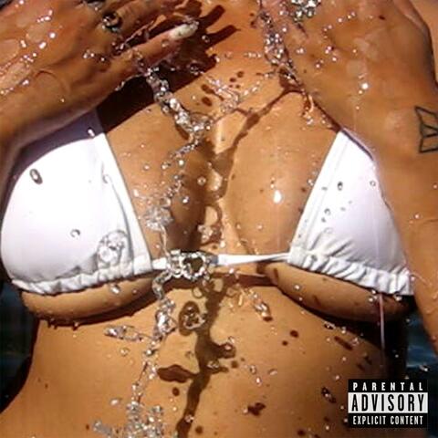 Summertime Callin' (feat. Hannah Ramone)