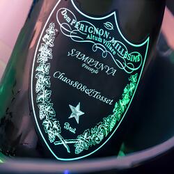 ŞAMPANYA FREESTYLE (feat. Tosset)