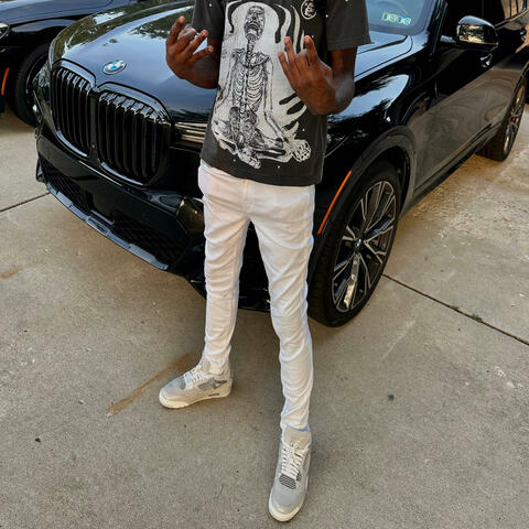 2 Wavyy (feat. Mula3)