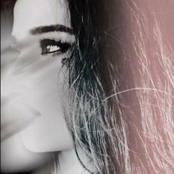 Hold on (feat. Rich Laurel)