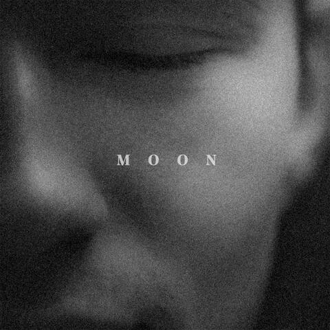 M O O N