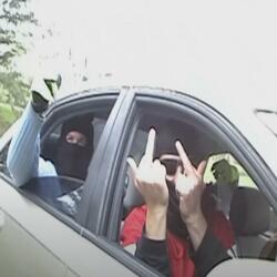 NO SE LE VE (feat. Prettytarantino)