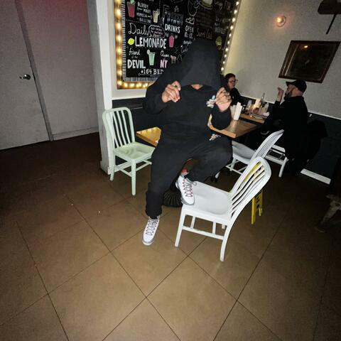 Pain (feat. Mal SaVv)