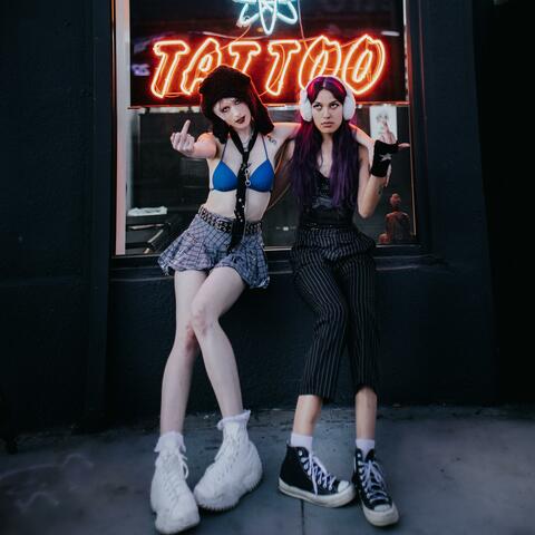 fuck u and ur new tattoos (feat. Little Trauma)