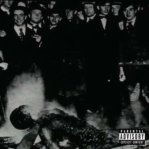 EVERYBODY (feat. Noah Skye)