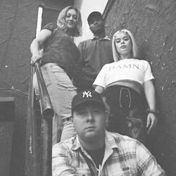 New Chain (feat. TheRealVanesse, Shiro Jackson & Rebecca Dawn)
