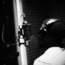 Faded Solution (feat. Laryah-Monyeiã)