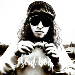 Shoot Me Up (feat. Jafro)