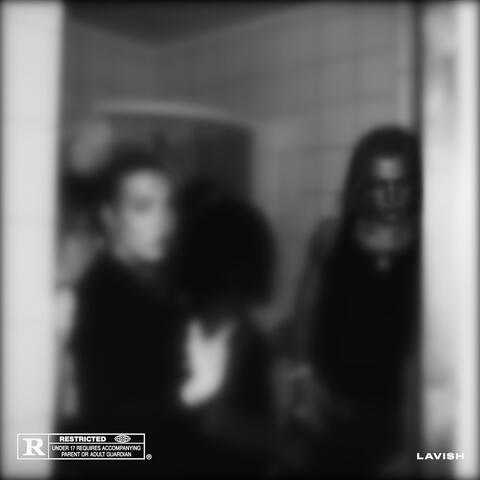 EN TO TRE (feat. ILJA)